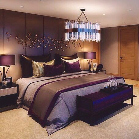 slaapkamer met paarse tinten